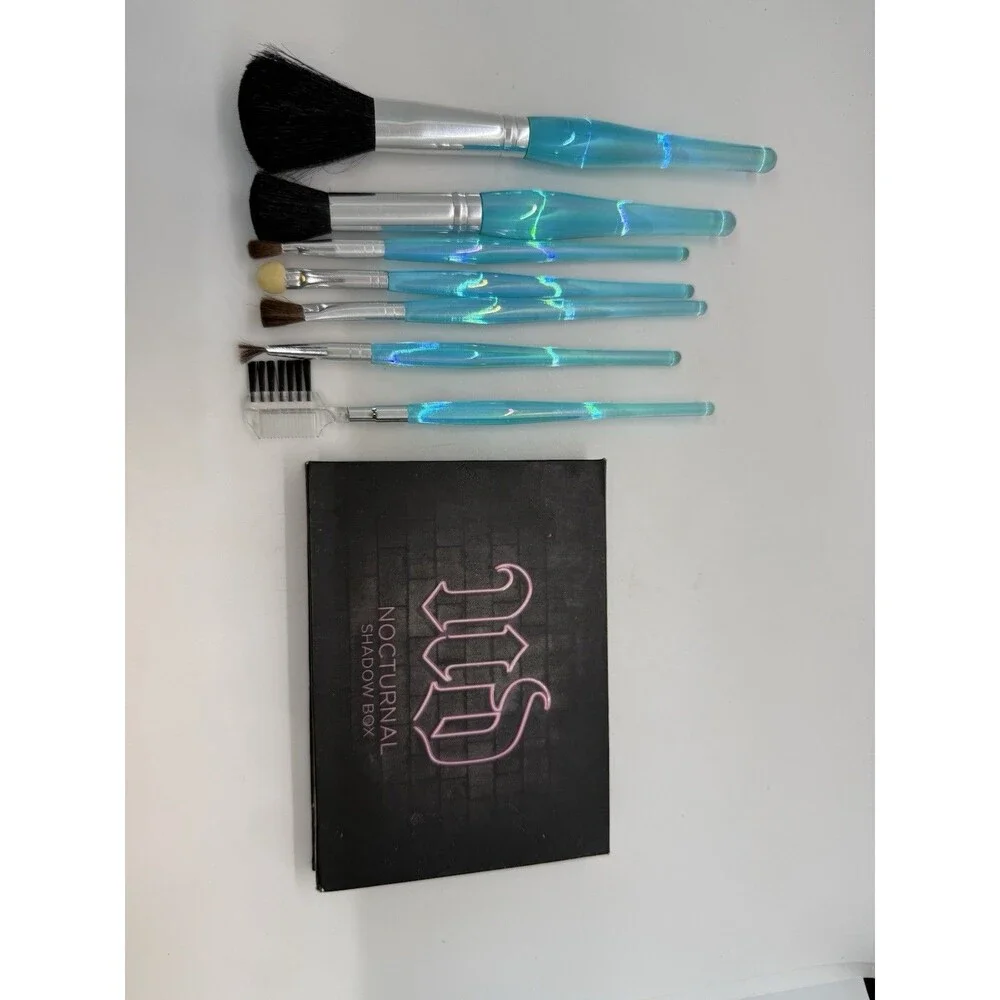 Urban‎ Decay Eyeshadow Palette Nocturnal Shadow Box & 7 Brushes Blue Read Descrp
